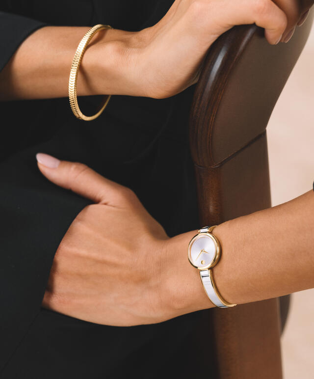Movado's Moda with Silver-white Museum Dial