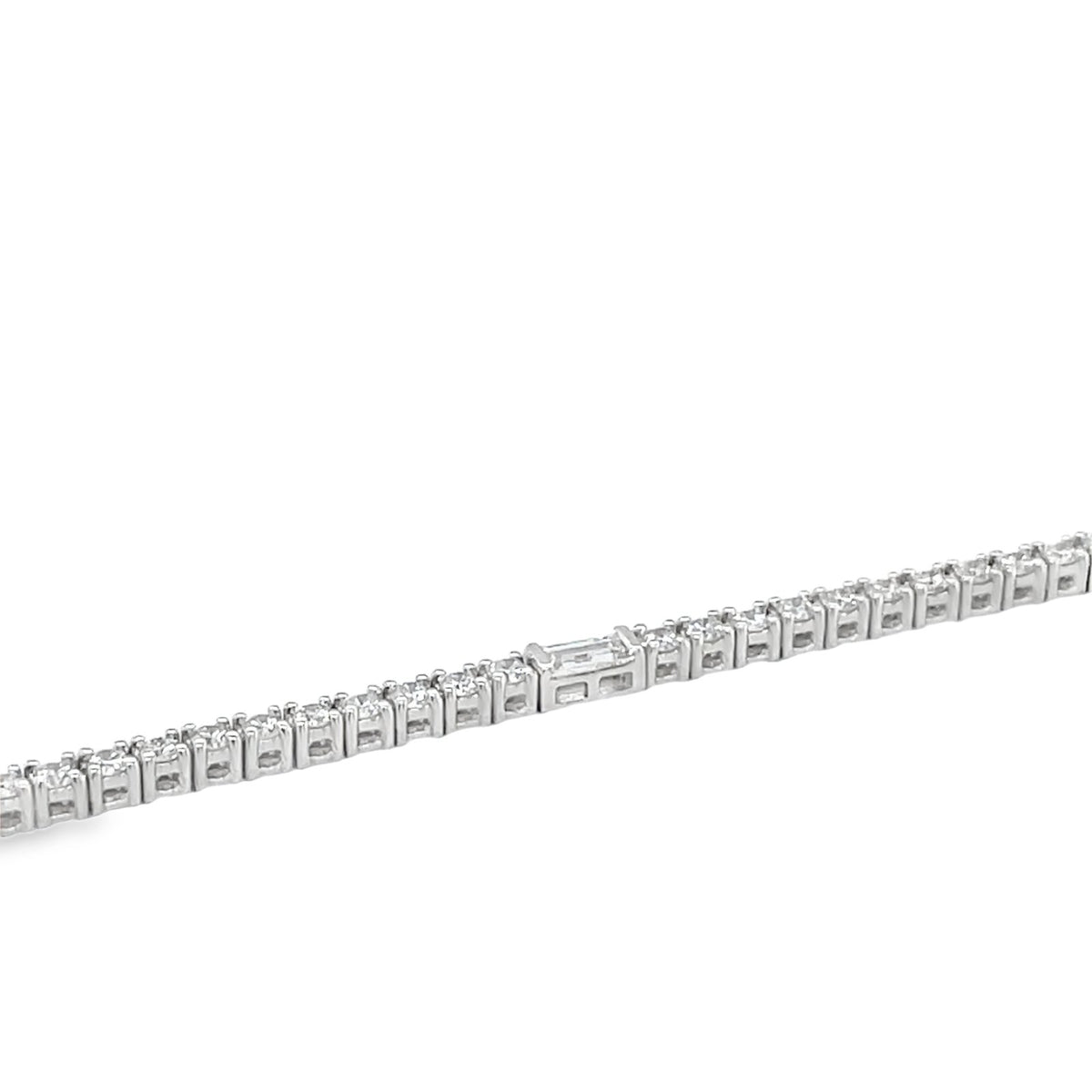 Hans Krieger's 18K White Gold 1.5-carat Diamond Tennis Bracelet