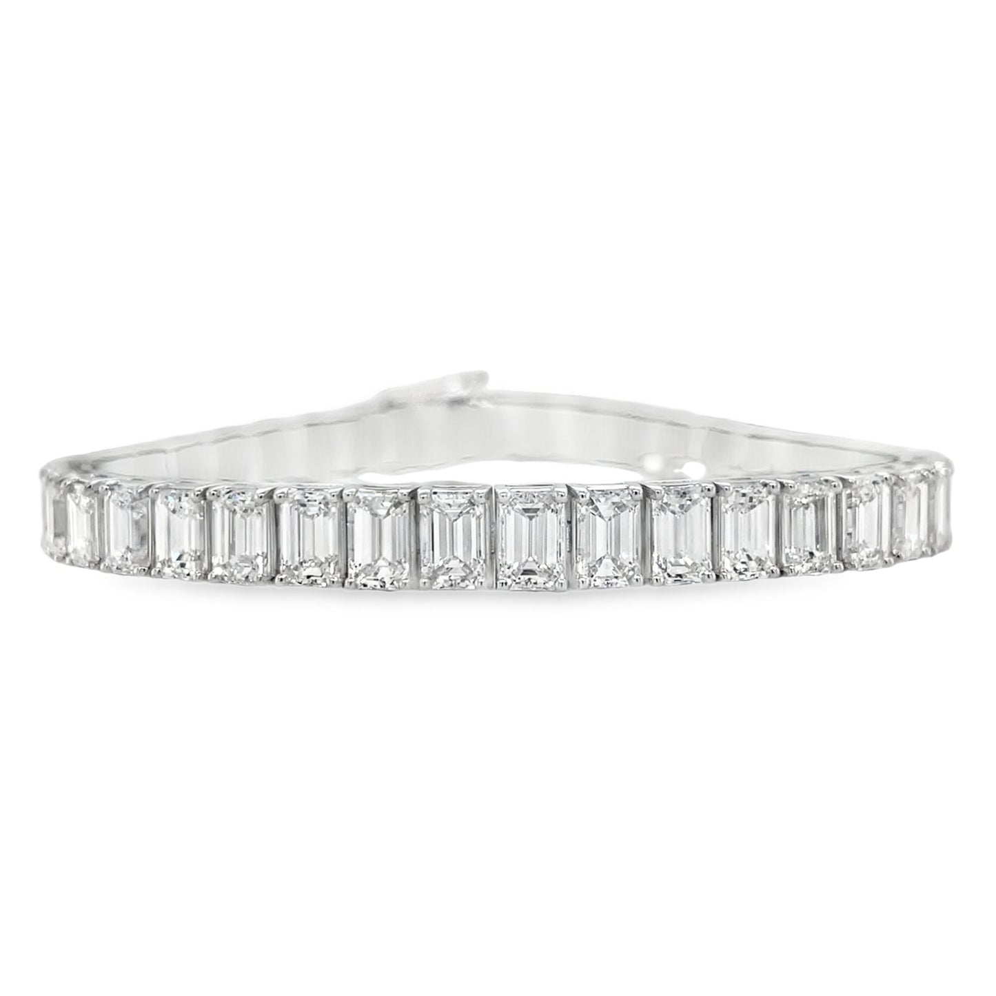 Jai's 18K White Gold 17-carat Emerald-cut Diamond Tennis Bracelet