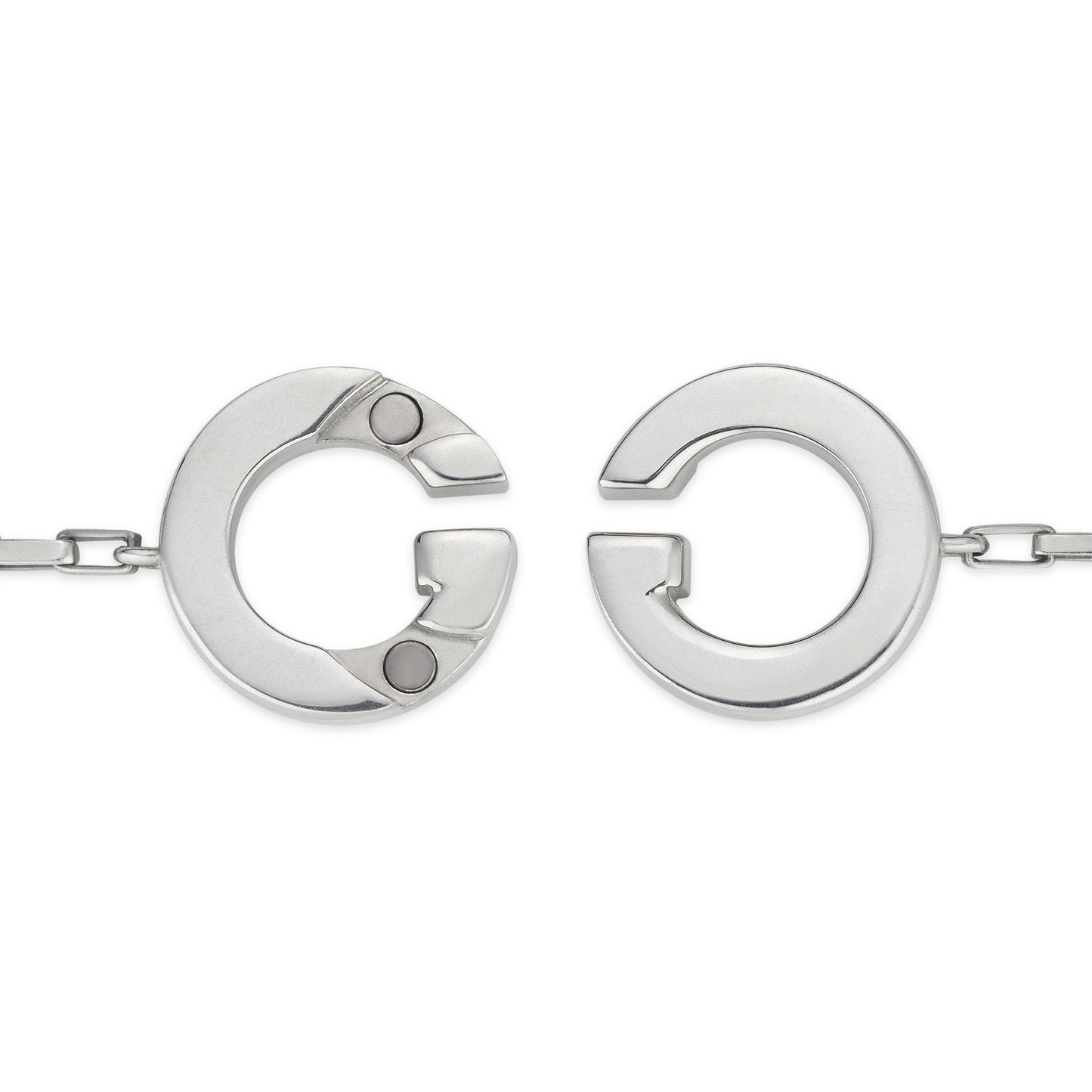 Gucci's Silver Interlocking GG Chain Bracelet