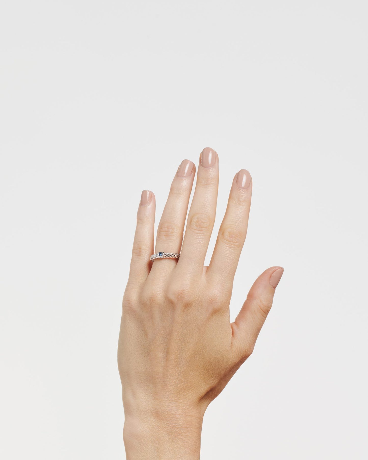 Fope's 18K White Gold Souls Flex'it Sapphire Ring