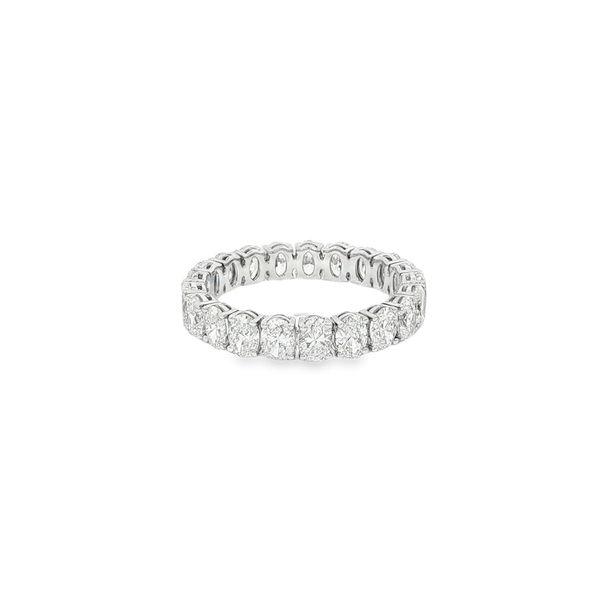 Jai's 18K White Gold Oval Diamond Pave Wedding Band