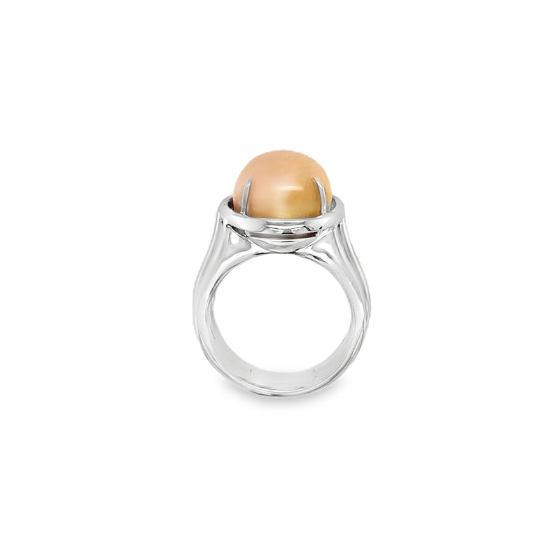 Jai's 14K White Gold Conch Pearl Three-banded Ring