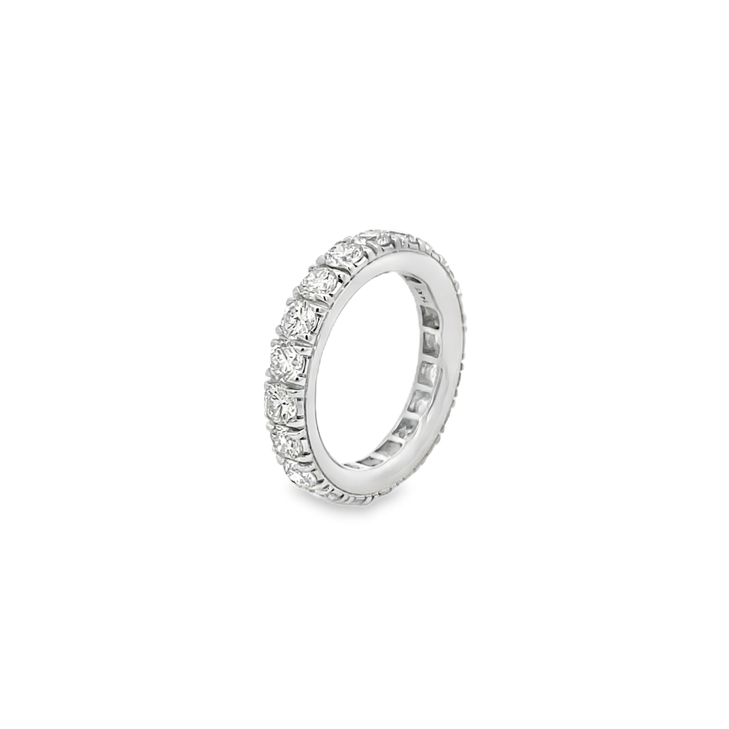 Jai's 14K White Gold Diamond Pave Wedding Band