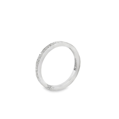 Tacori's 18K White Gold Dantela Diamond Wedding Band