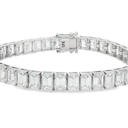 Jai's 18K White Gold 17-carat Emerald-cut Diamond Tennis Bracelet