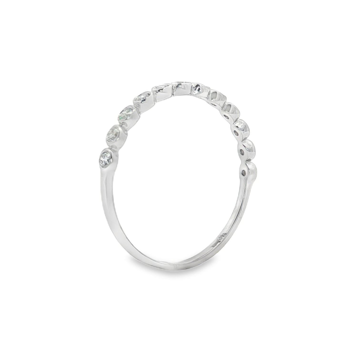 Jai's 14K White Gold Petite Diamond Ring