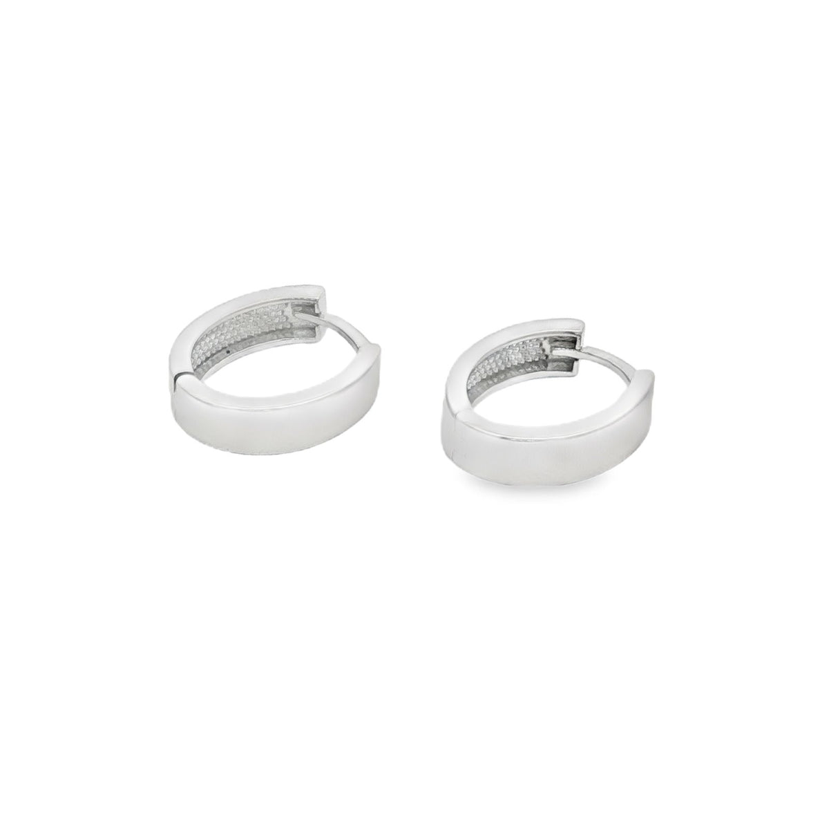 Jai's 14K White Gold Petite Thick Oval Hoops
