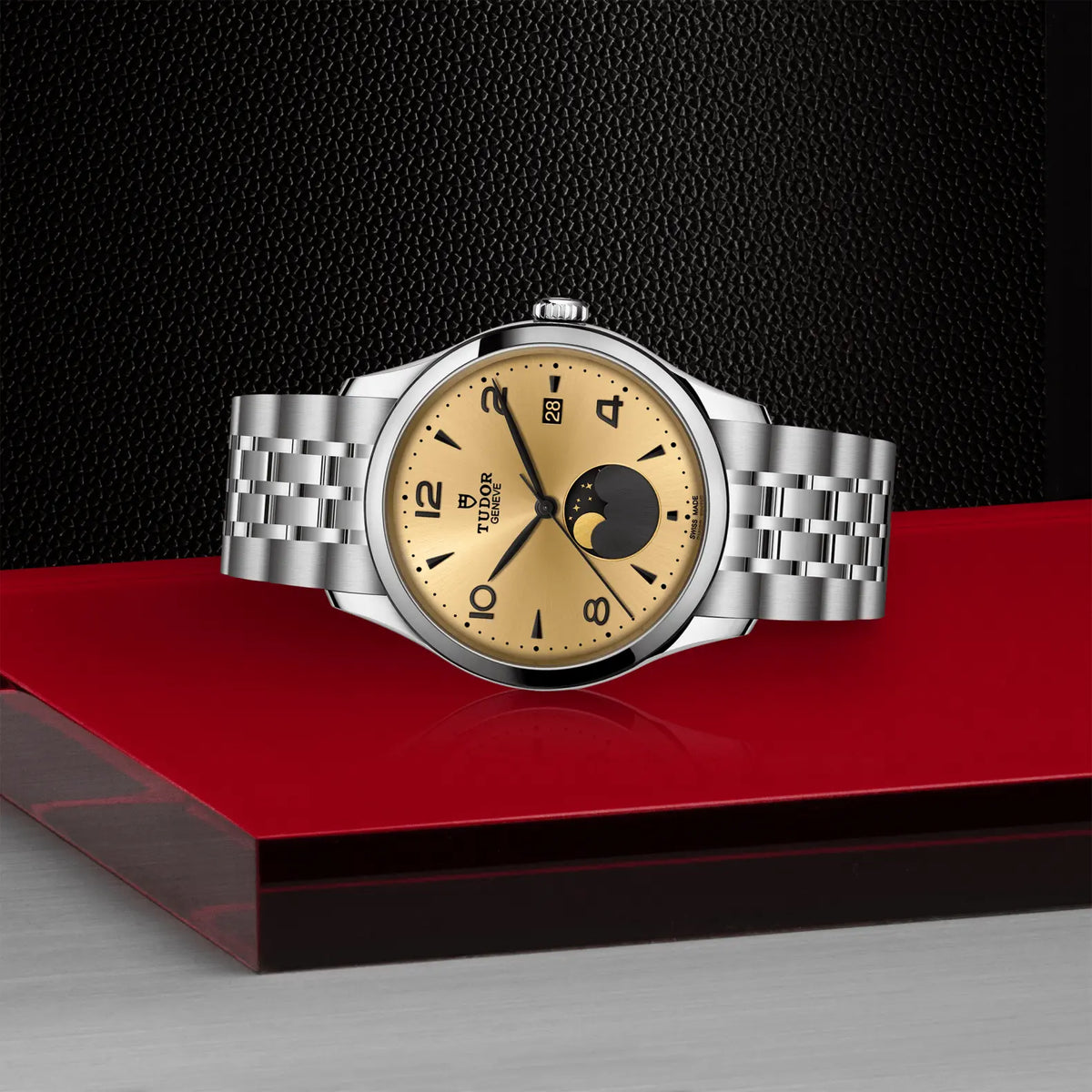 TUDOR 1926 Luna - Jai's Turks and Caicos
