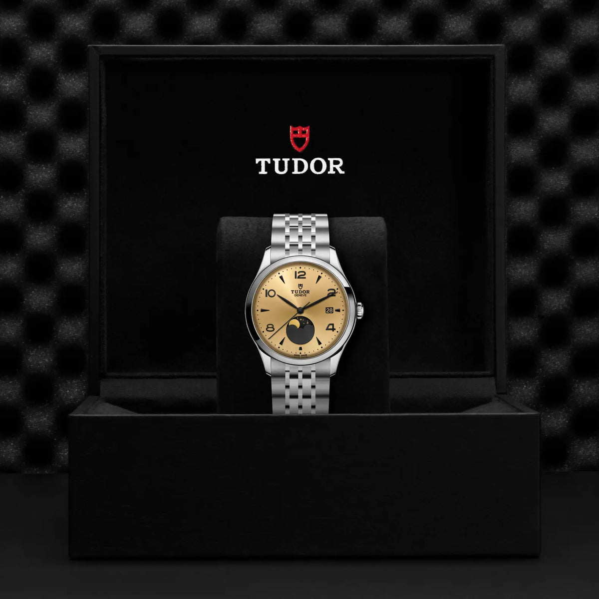 TUDOR 1926 Luna - Jai's Turks and Caicos