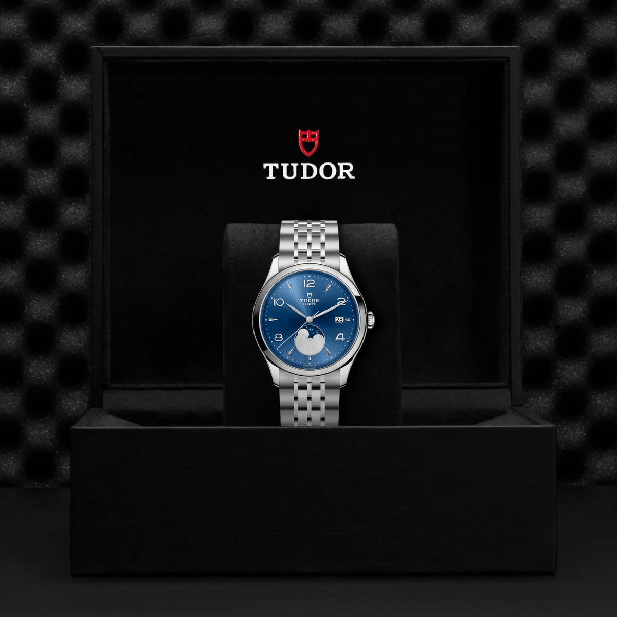 TUDOR 1926 Luna - Jai's Turks and Caicos