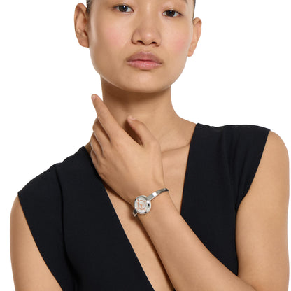 Gucci's Model 2000 with Silver Dial