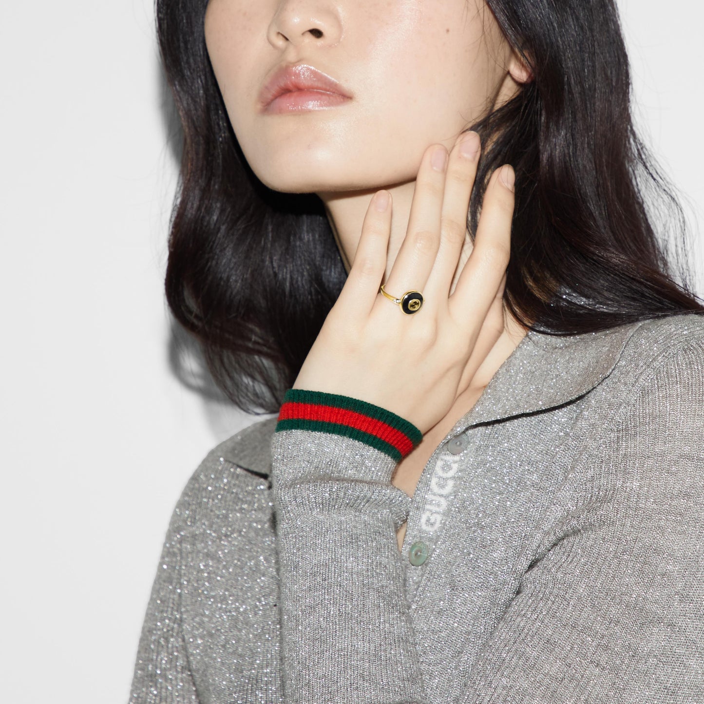 Gucci's 18K Yellow Gold Interlocking G Ring
