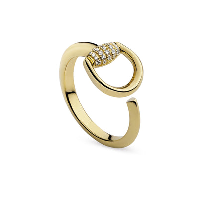 Gucci's 18K Yellow Gold Horsebit Diamond Ring