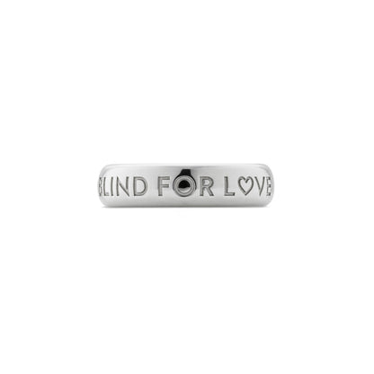 Gucci's Silver Blind for Love Ring