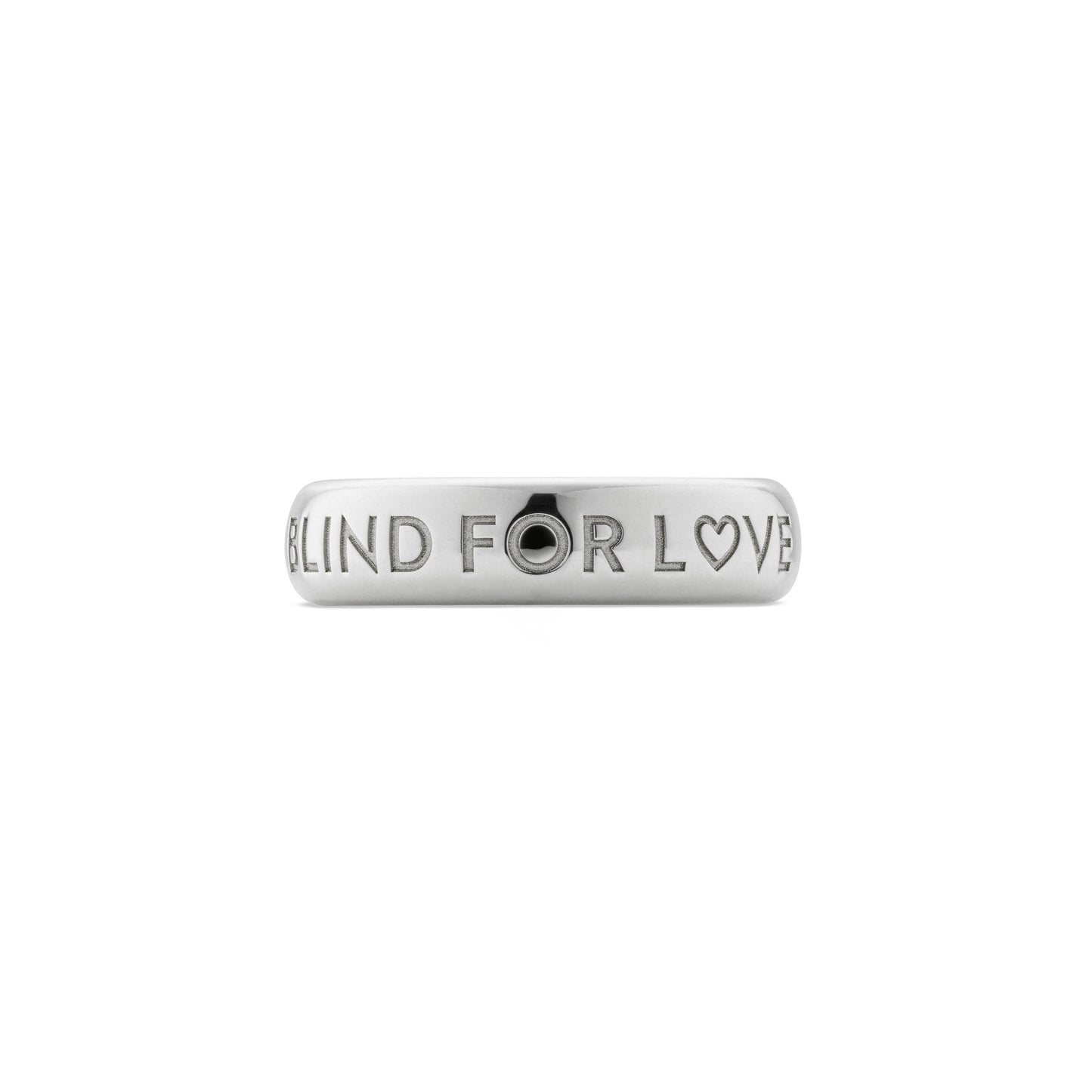 Gucci's Silver Blind for Love Ring